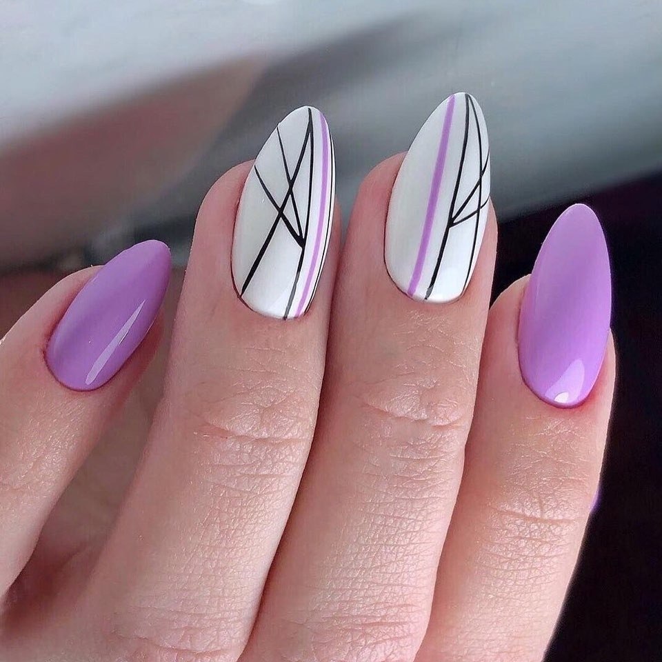 purple & white nails